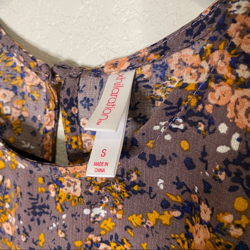 Target Blouse - Picture 3 of 3